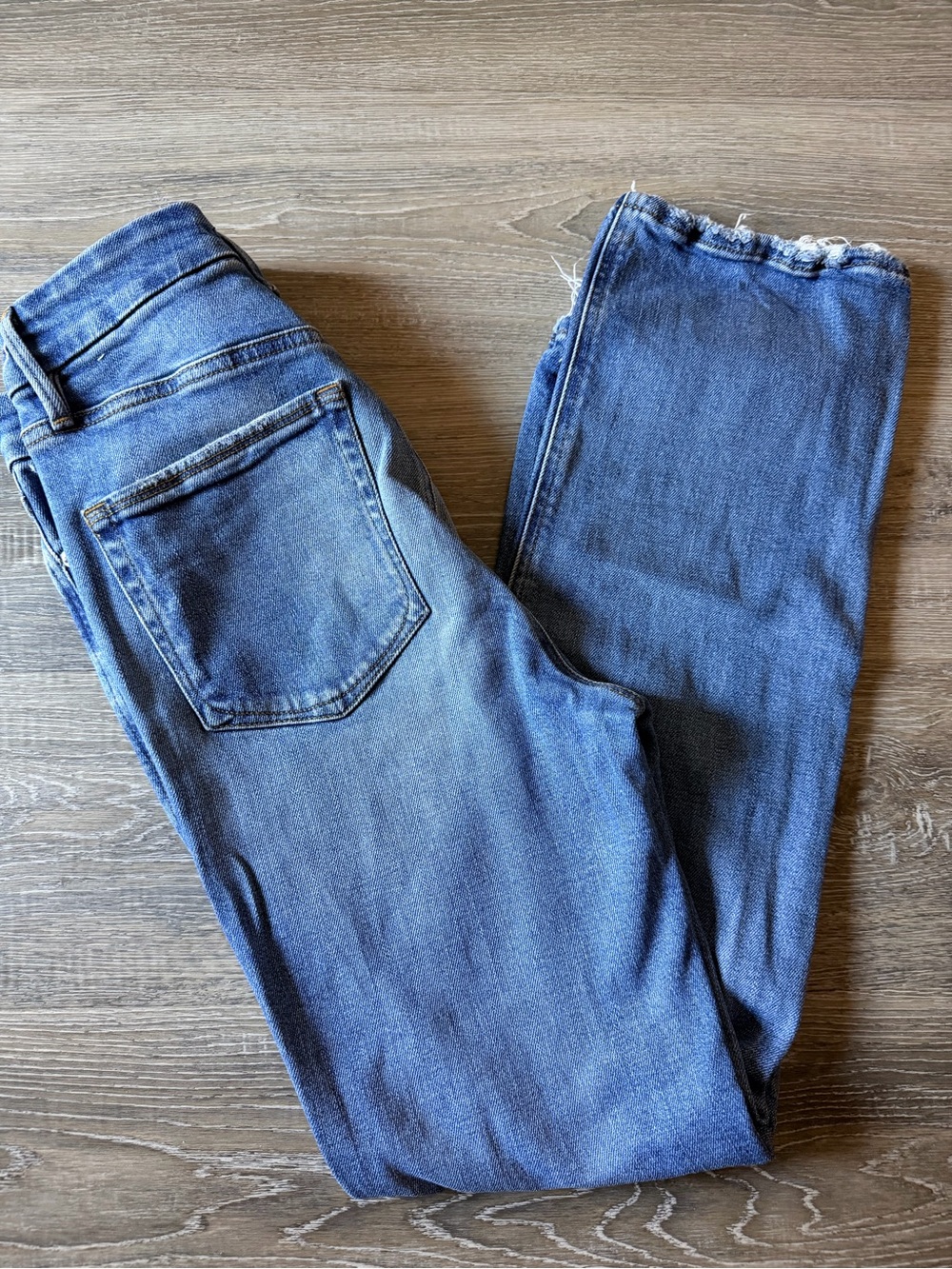 Good American Blue Raw Hem Straight Skinny Jeans Size 6/28